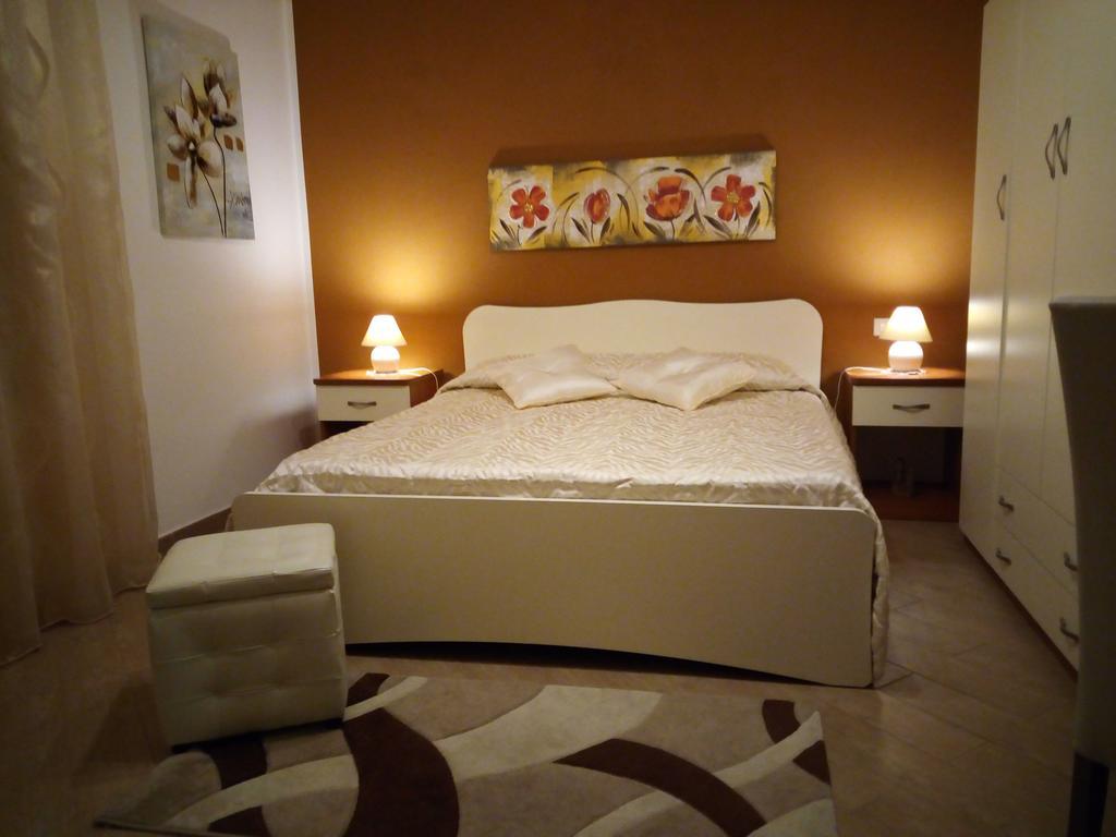 L'Oasi Del Porto Bed & Breakfast ตราปานี ภายนอก รูปภาพ