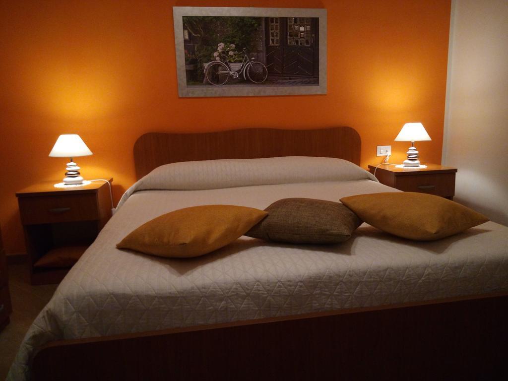 L'Oasi Del Porto Bed & Breakfast ตราปานี ภายนอก รูปภาพ