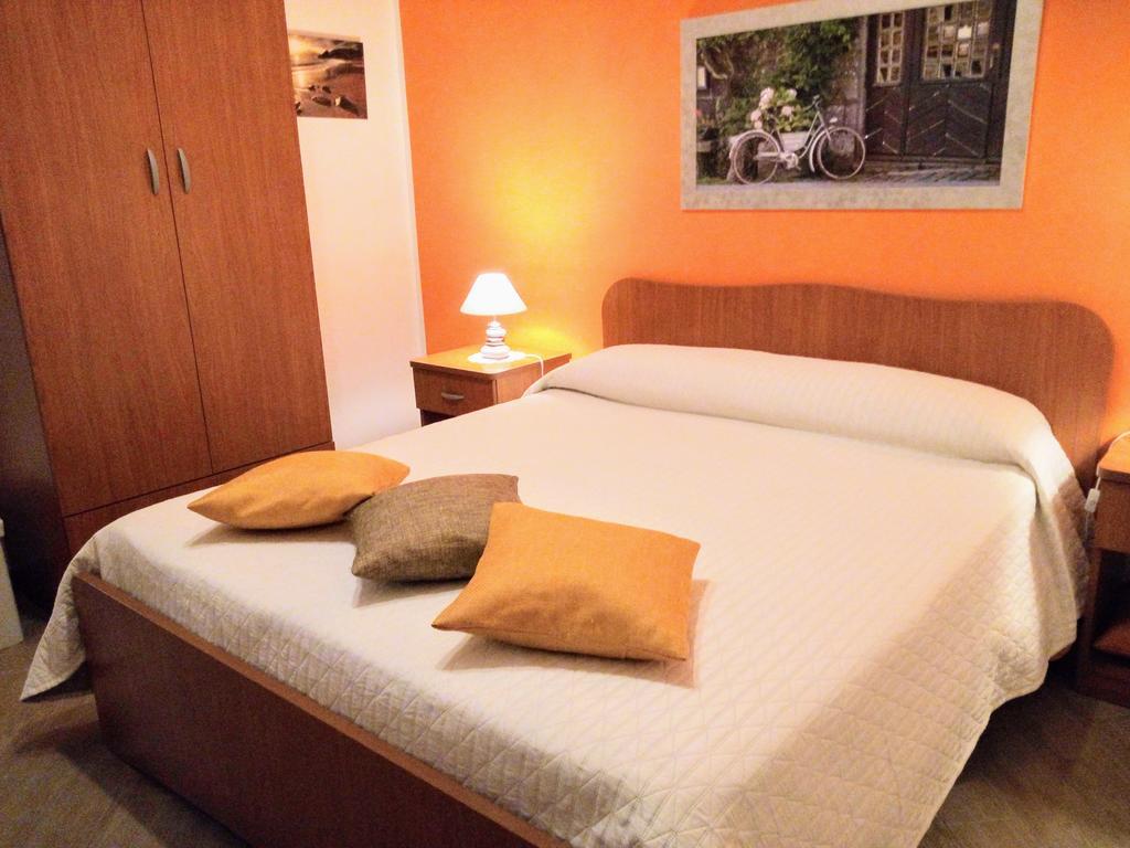 L'Oasi Del Porto Bed & Breakfast ตราปานี ภายนอก รูปภาพ
